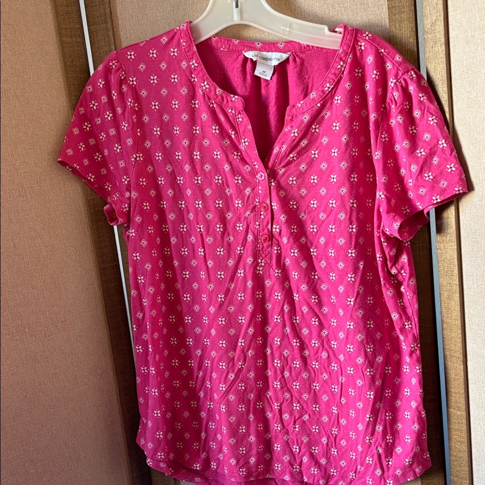 FINAL MARKDOWN Liz Claiborne Pink Floral Short Sleeve Top medium